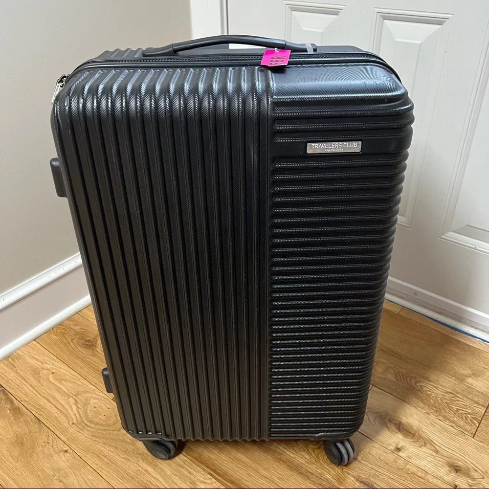 Travlers Club medium size luggage bag travel 25”
